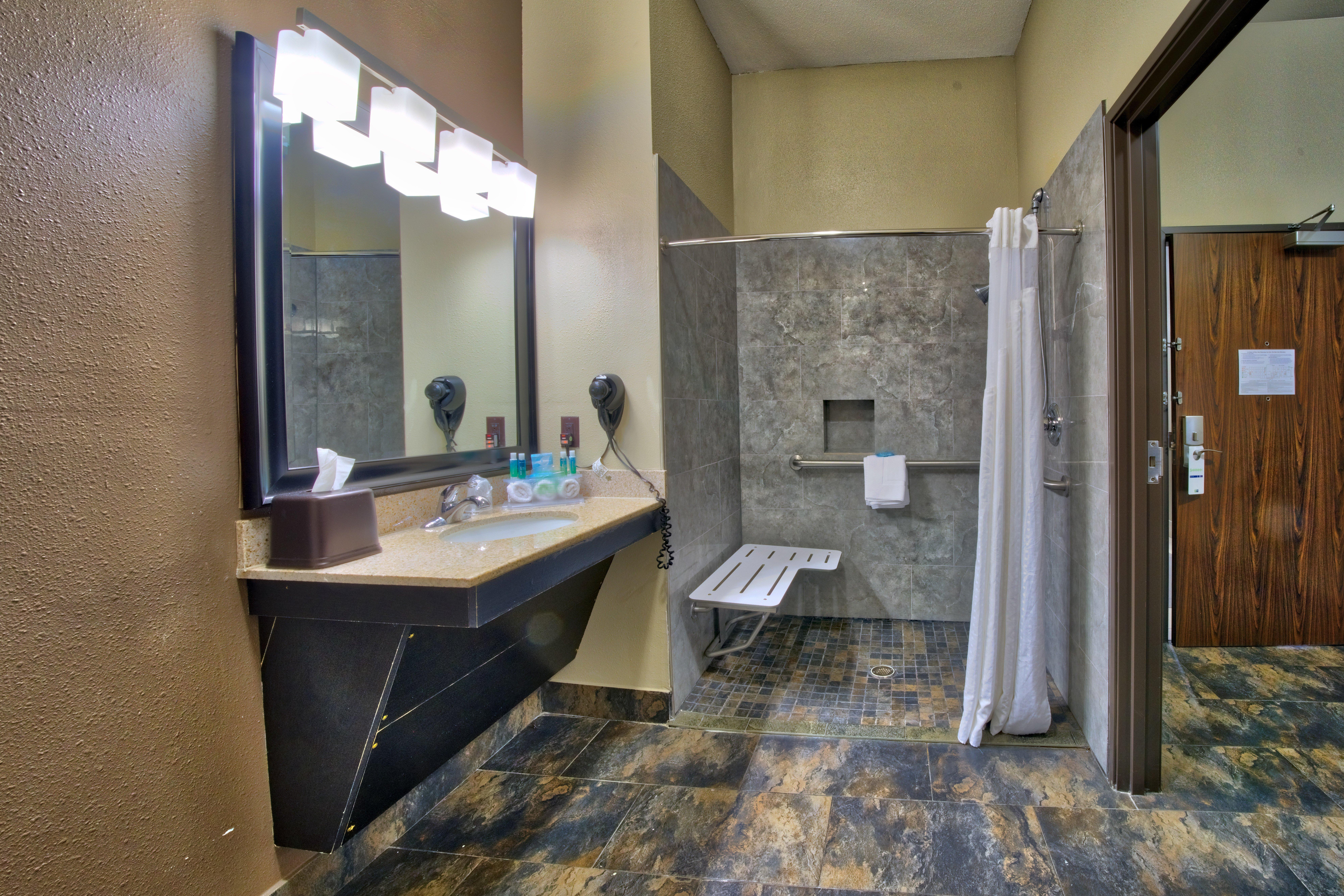 Holiday Inn Express And Suites Lubbock South By Ihg מראה חיצוני תמונה
