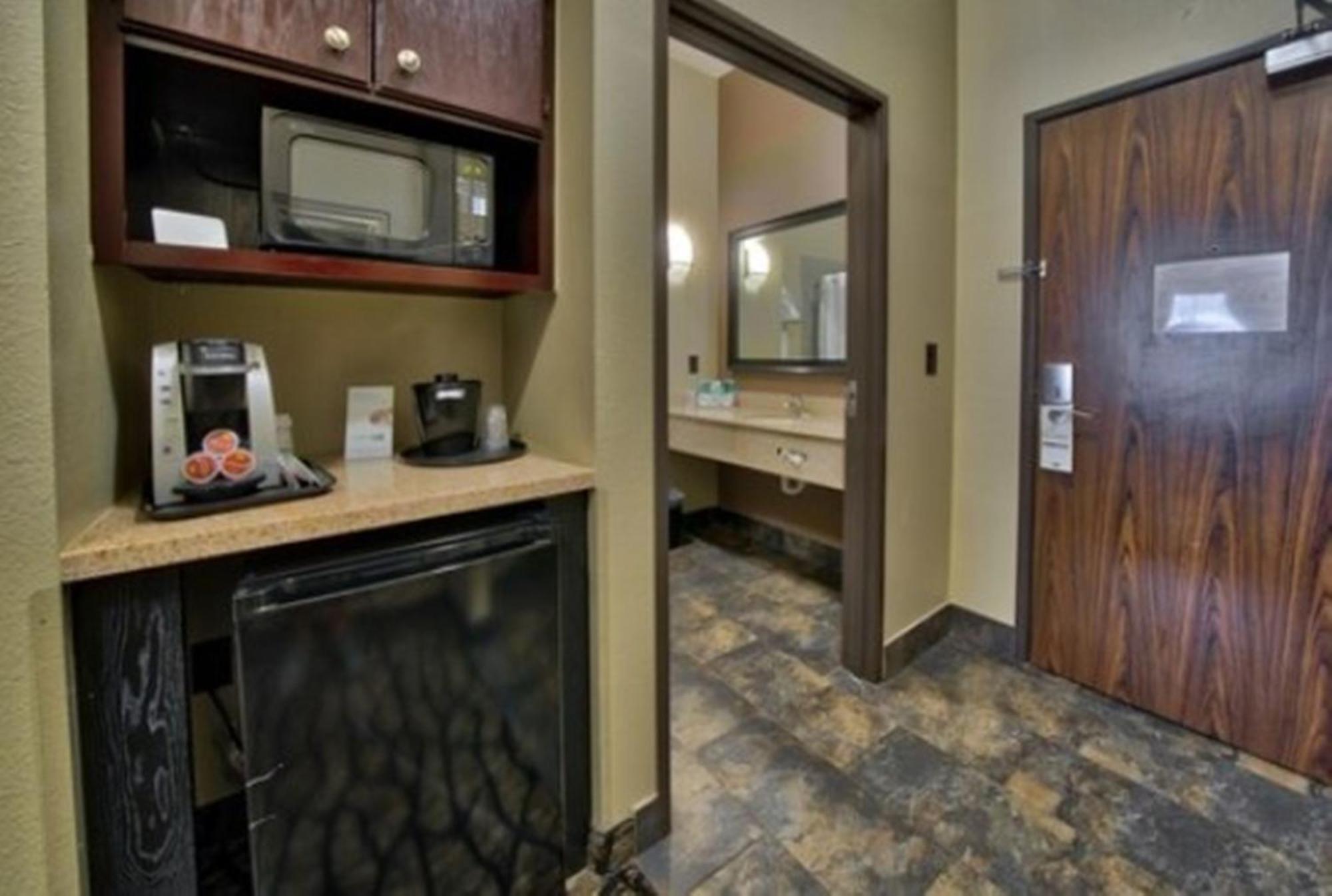 Holiday Inn Express And Suites Lubbock South By Ihg חדר תמונה