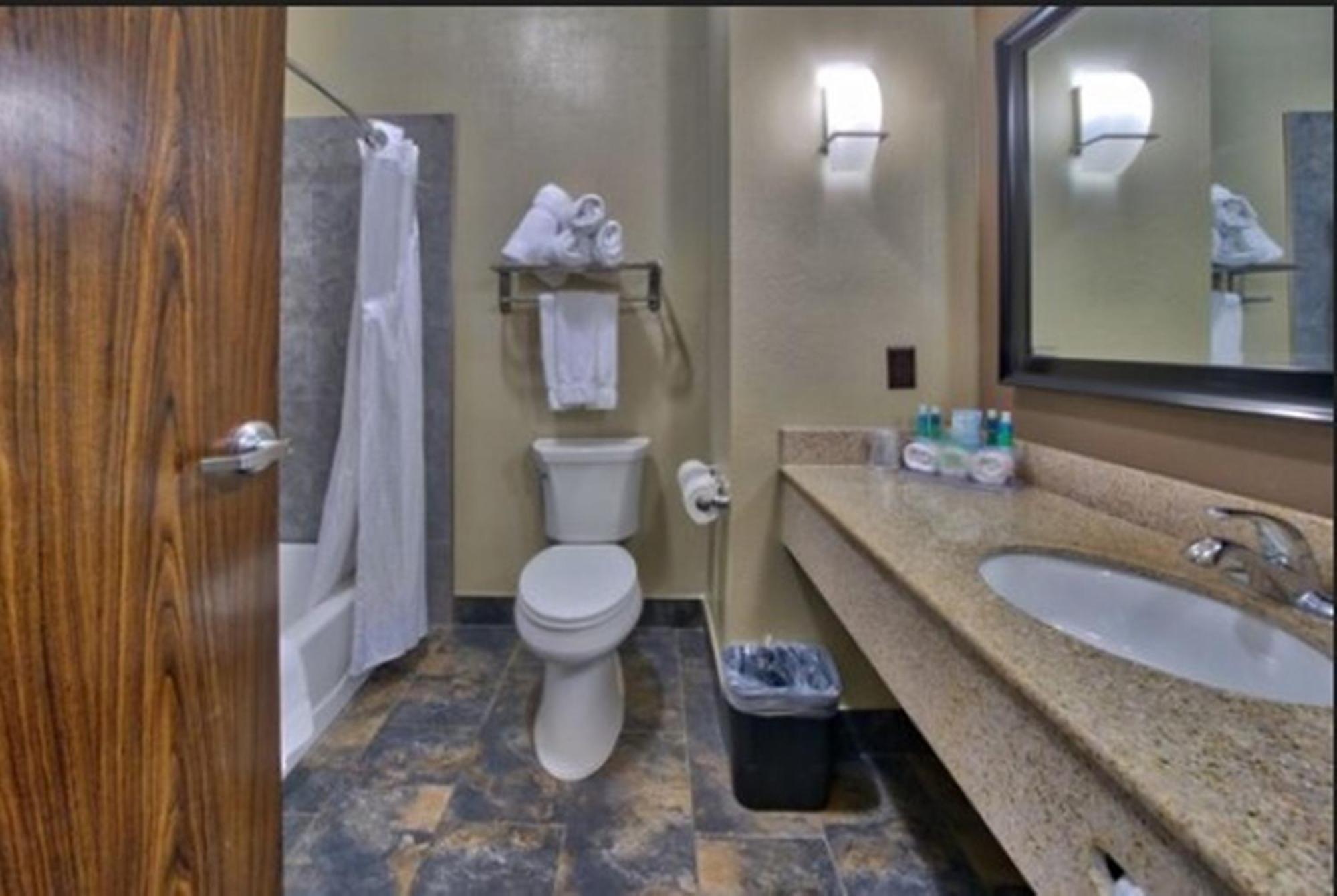 Holiday Inn Express And Suites Lubbock South By Ihg חדר תמונה